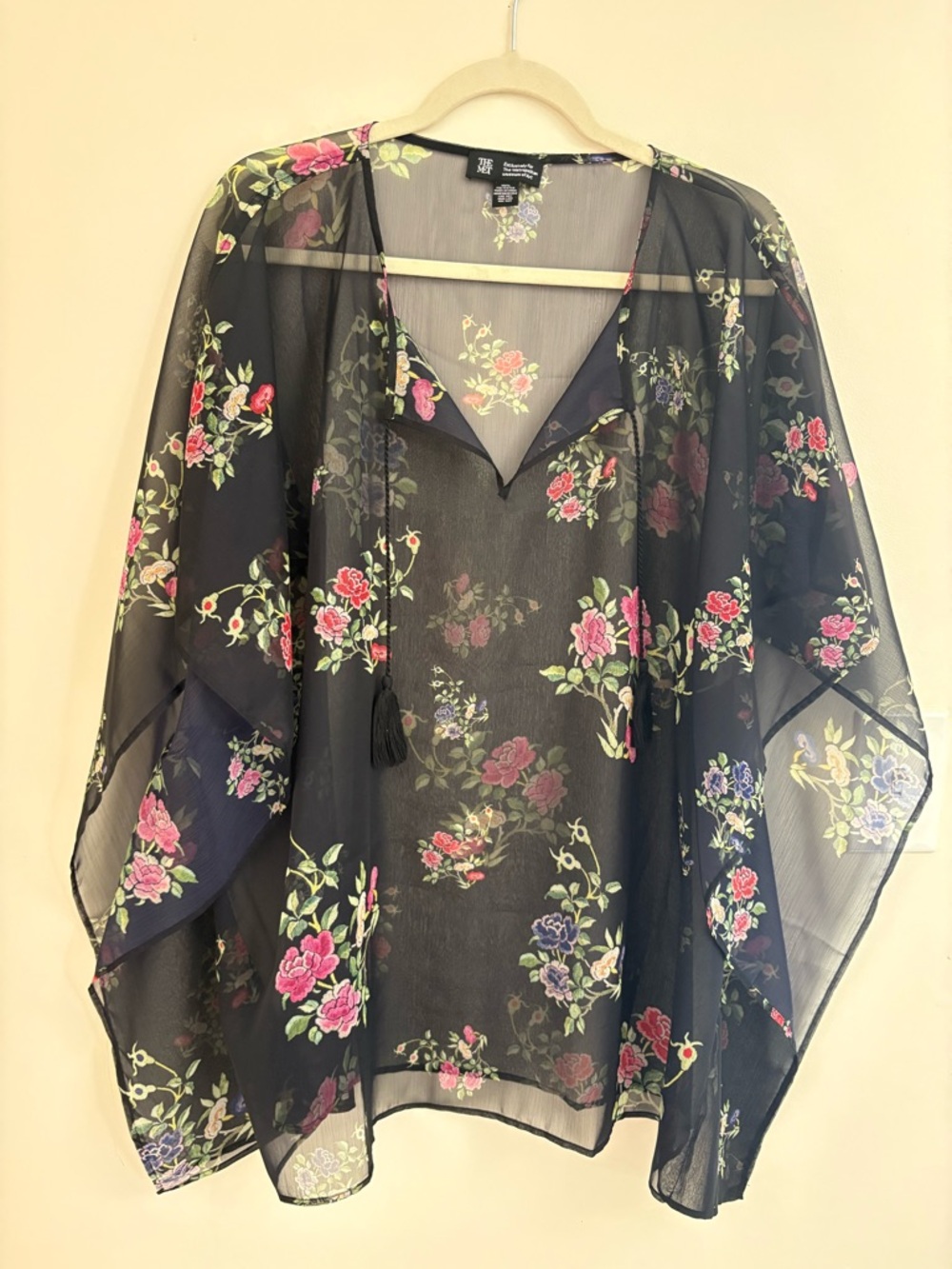The Met Museum Peony Sheer Poncho – Elegant Floral art to wear artsy artistic OS